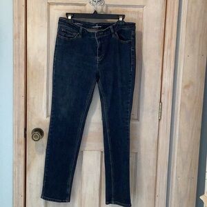 Comfortable and Classic Skinny Jeans